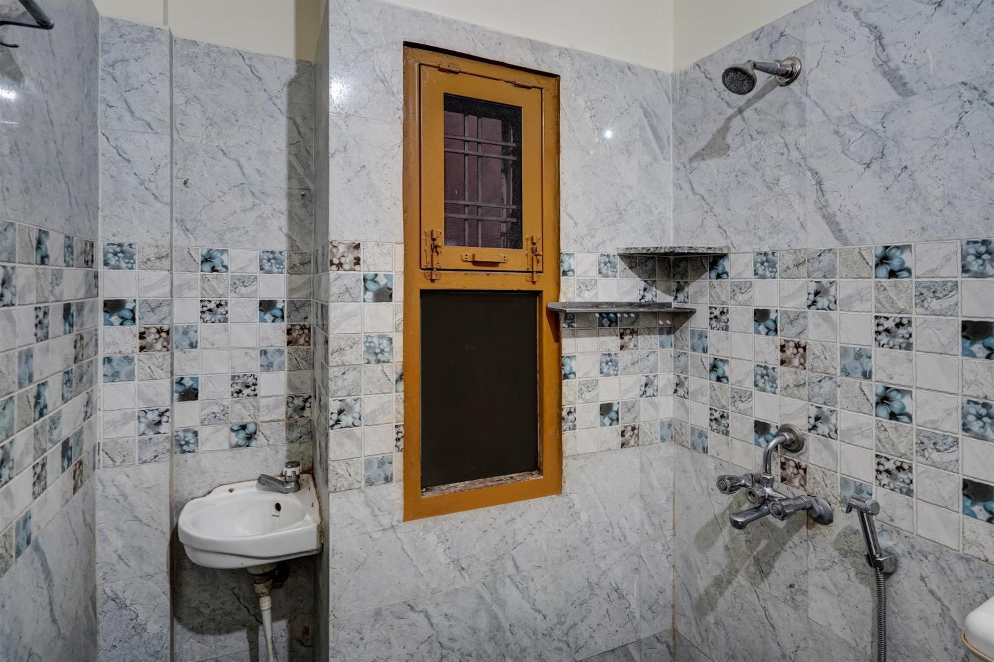 Hotel O Aryan Home Stay Dehradun Eksteriør bilde